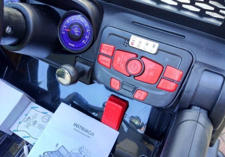 83539c13e3b314bec64786cdae70a8ba