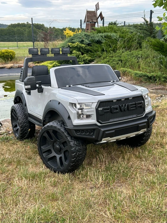 f77ebe3d685614ac395e2b331887c825.jpg