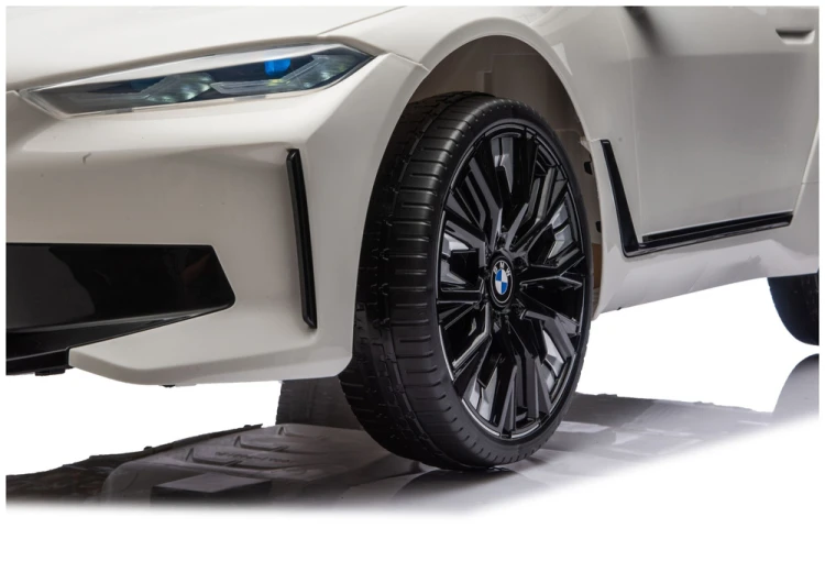 pol_pl_Auto-Na-Akumulator-BMW-i4-4x4-JE1009-Bialy-29010_7.jpg
